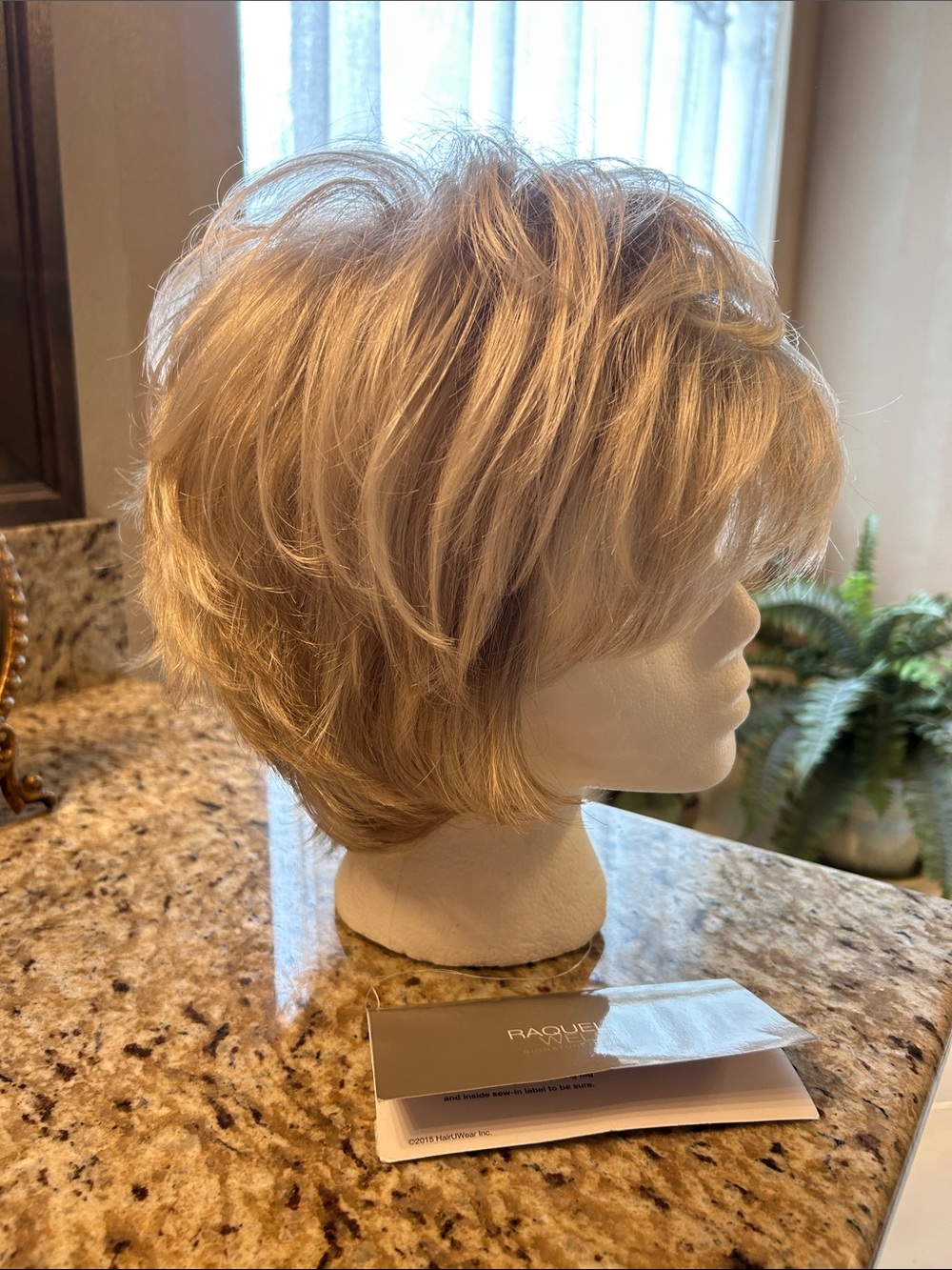 Gorgeous Raquel Welch Short Layered Women's Wig - Light Blonde